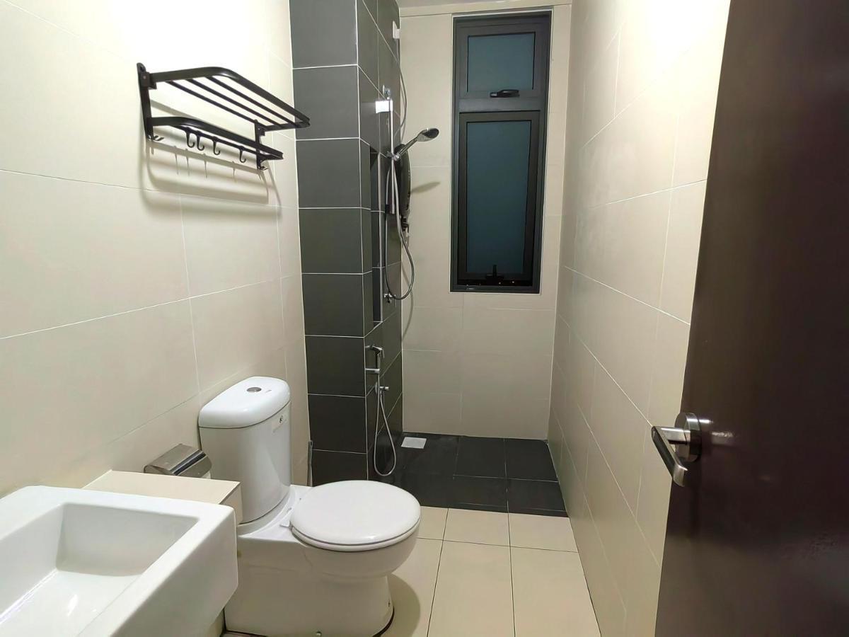 8Scape Residences Batman Vs Ironman@Lsy Home & Leisure Johor Bahru Zewnętrze zdjęcie
