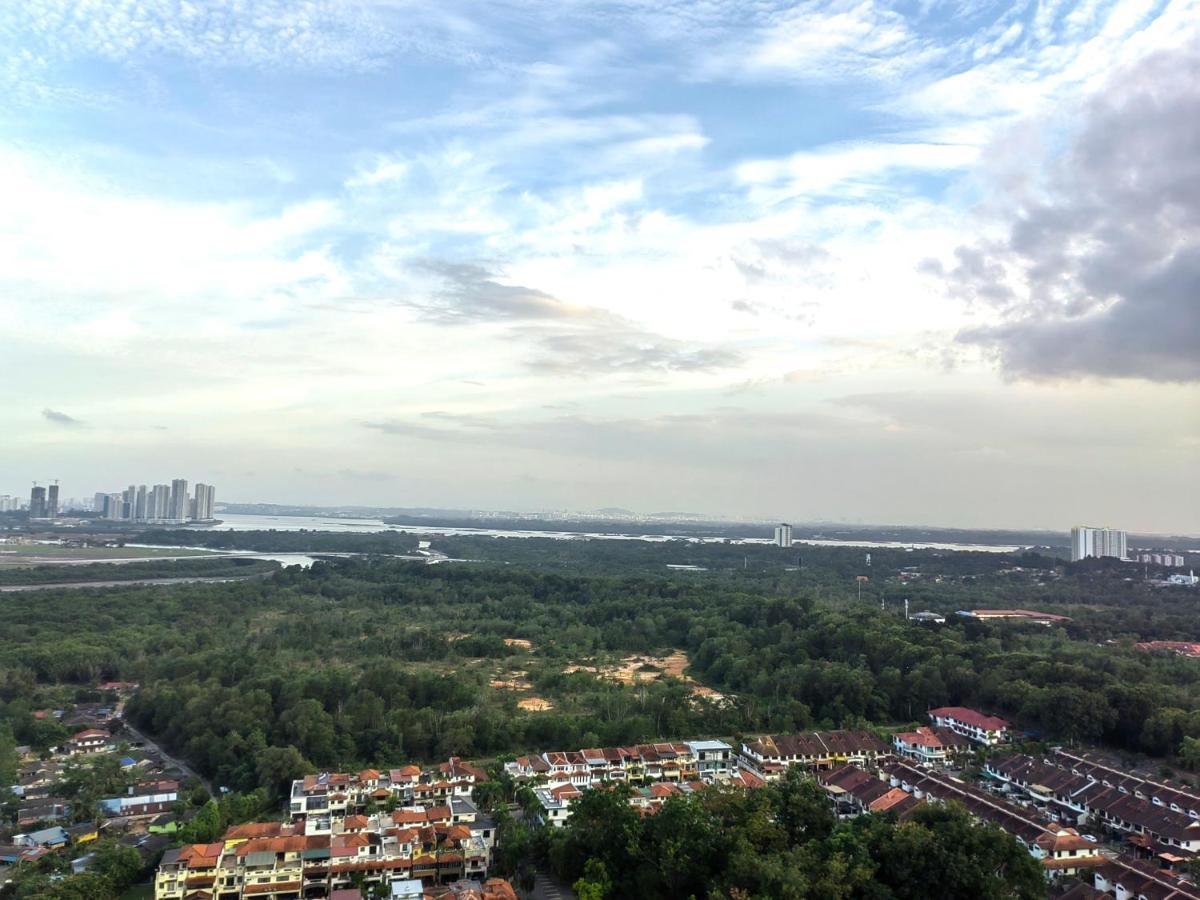8Scape Residences Batman Vs Ironman@Lsy Home & Leisure Johor Bahru Zewnętrze zdjęcie