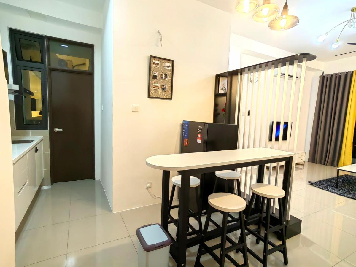 8Scape Residences Batman Vs Ironman@Lsy Home & Leisure Johor Bahru Zewnętrze zdjęcie