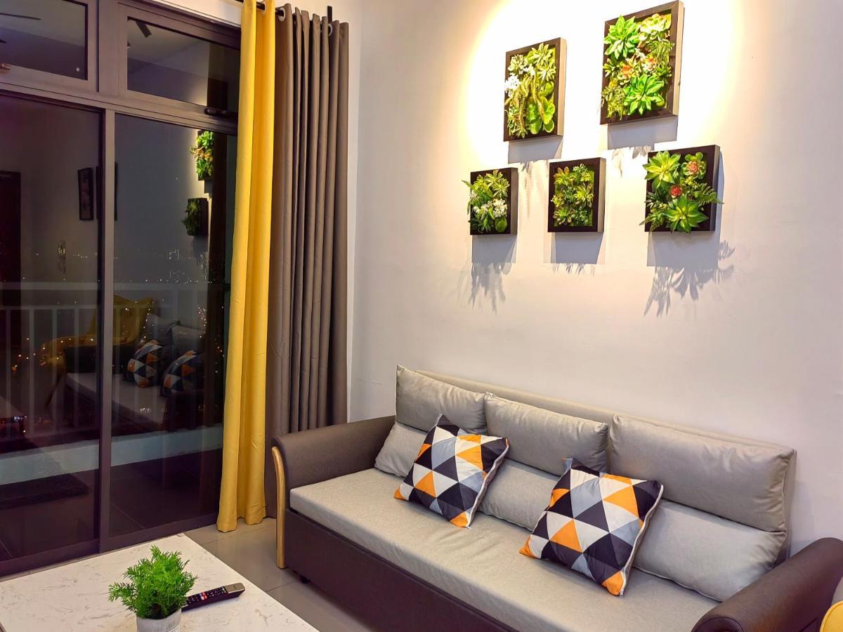8Scape Residences Batman Vs Ironman@Lsy Home & Leisure Johor Bahru Zewnętrze zdjęcie
